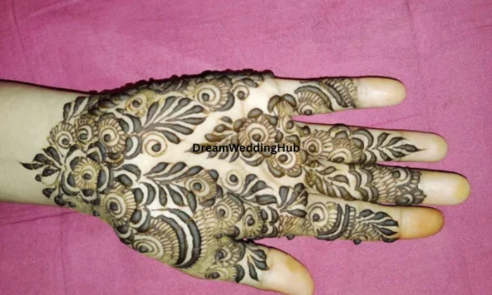 Simran Mehndi Art